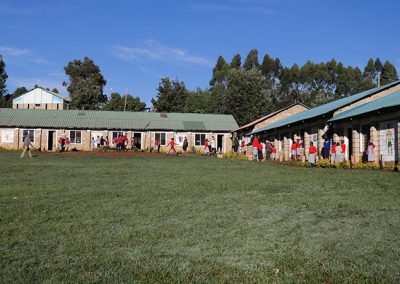 children outside the OLOG classrooms